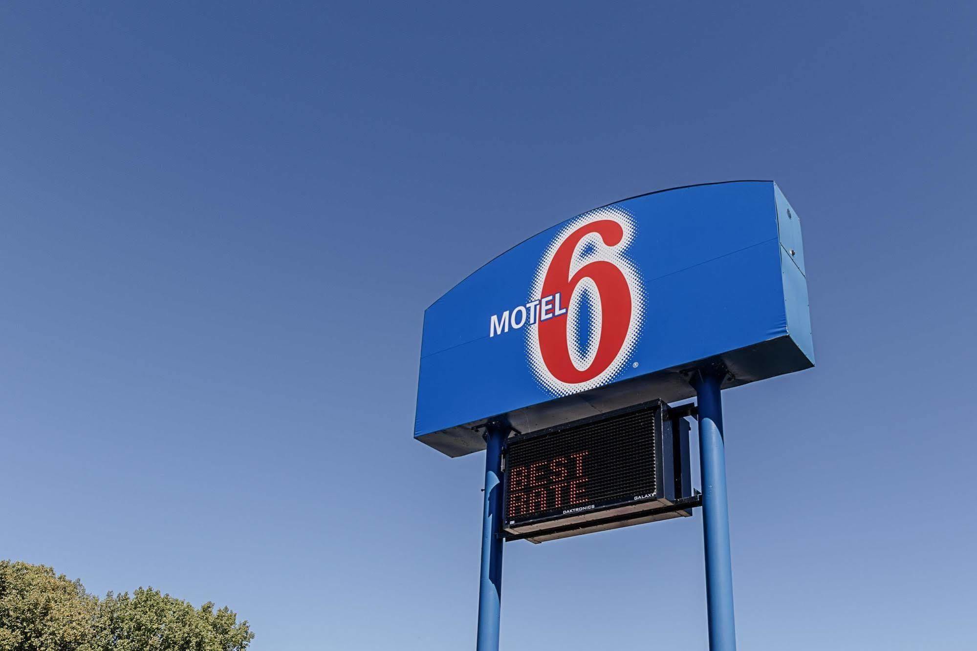 Motel 6-La Crosse, Wi מראה חיצוני תמונה