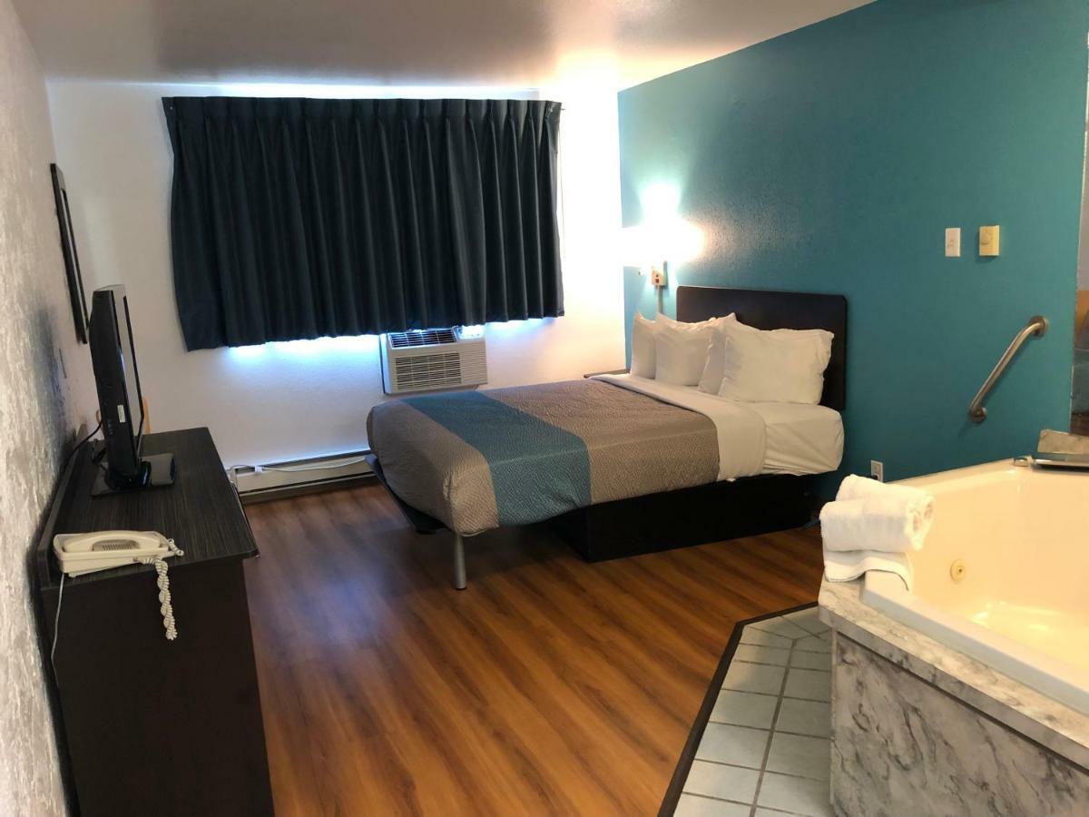 Motel 6-La Crosse, Wi מראה חיצוני תמונה